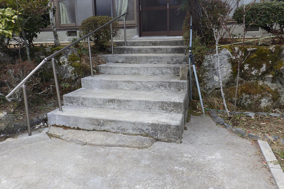 【住宅改修】屋外 手すり取付の画像