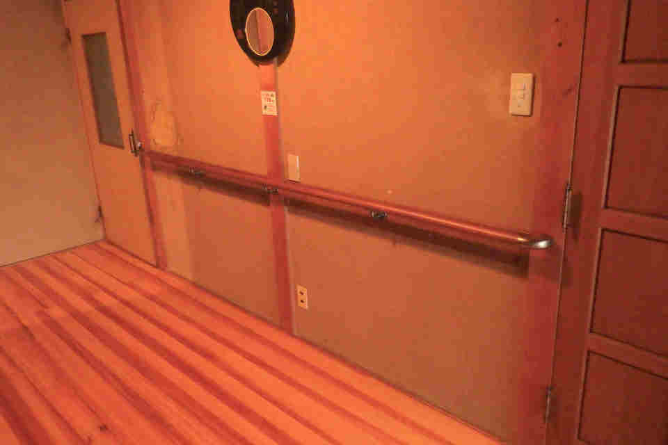 【住宅改修】 室内手すり取付の画像