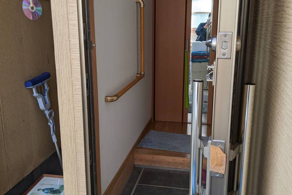 【住宅改修】 室内手すり取付の画像